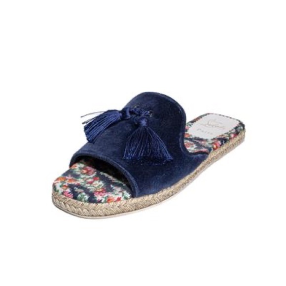 CHRISTIAN LOUBOUTIN Navy Blue Velvet Pacha Flat Sandals